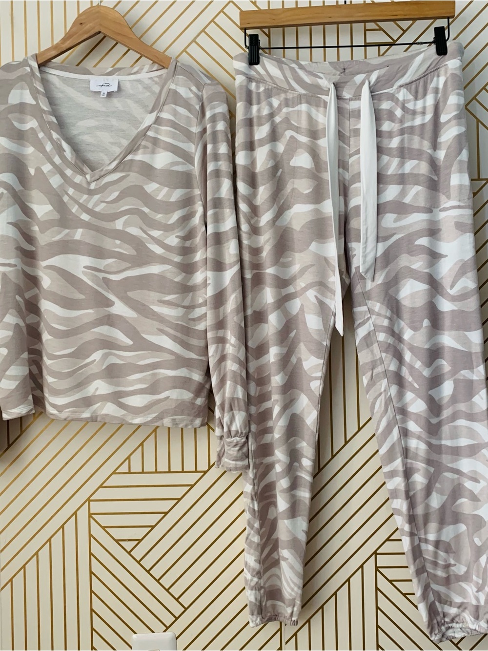 Soma Weekend SOMAWKND Sunday Lounge Set joggers graceful zebra neutral print  M - Picture 11 of 11